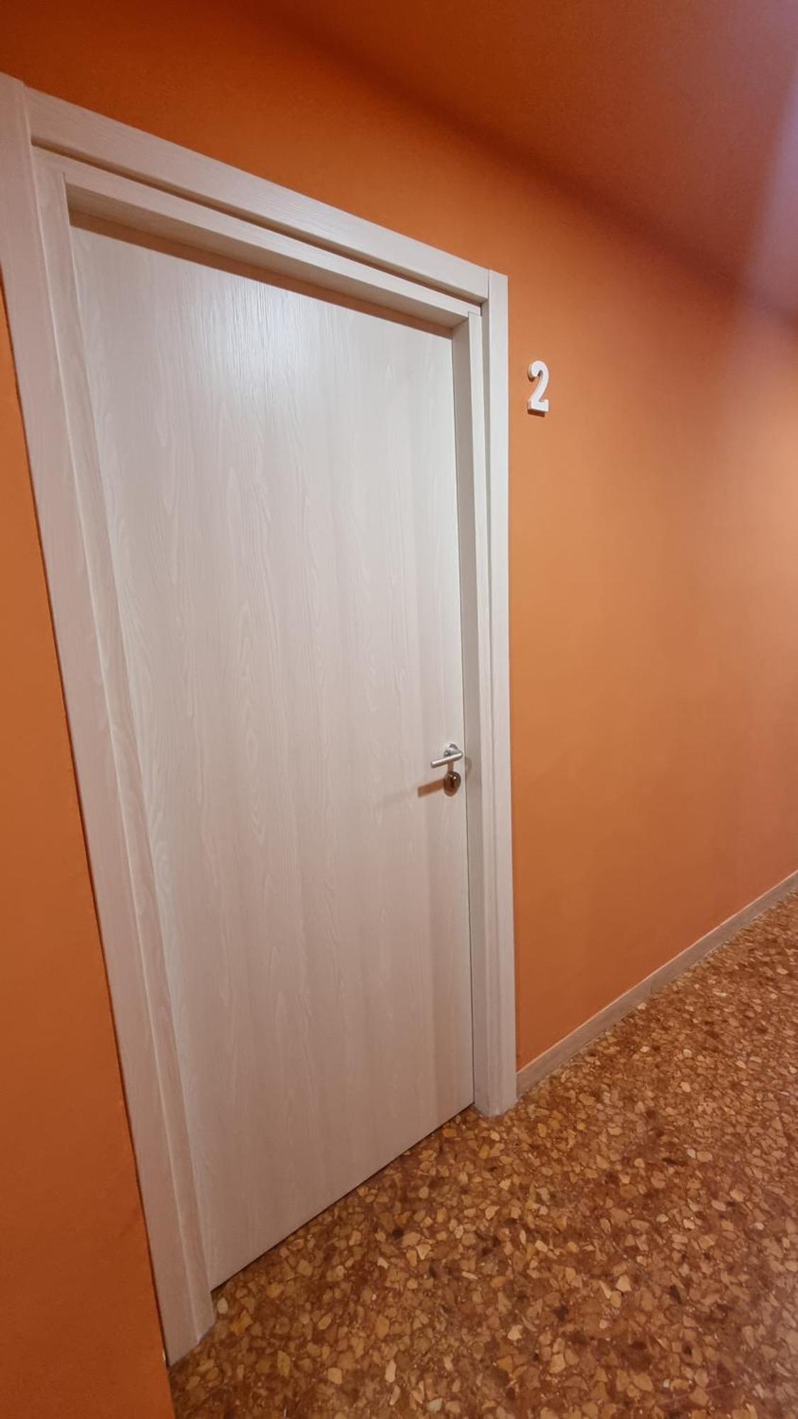 Bam Bam Tiburtina Pensión *